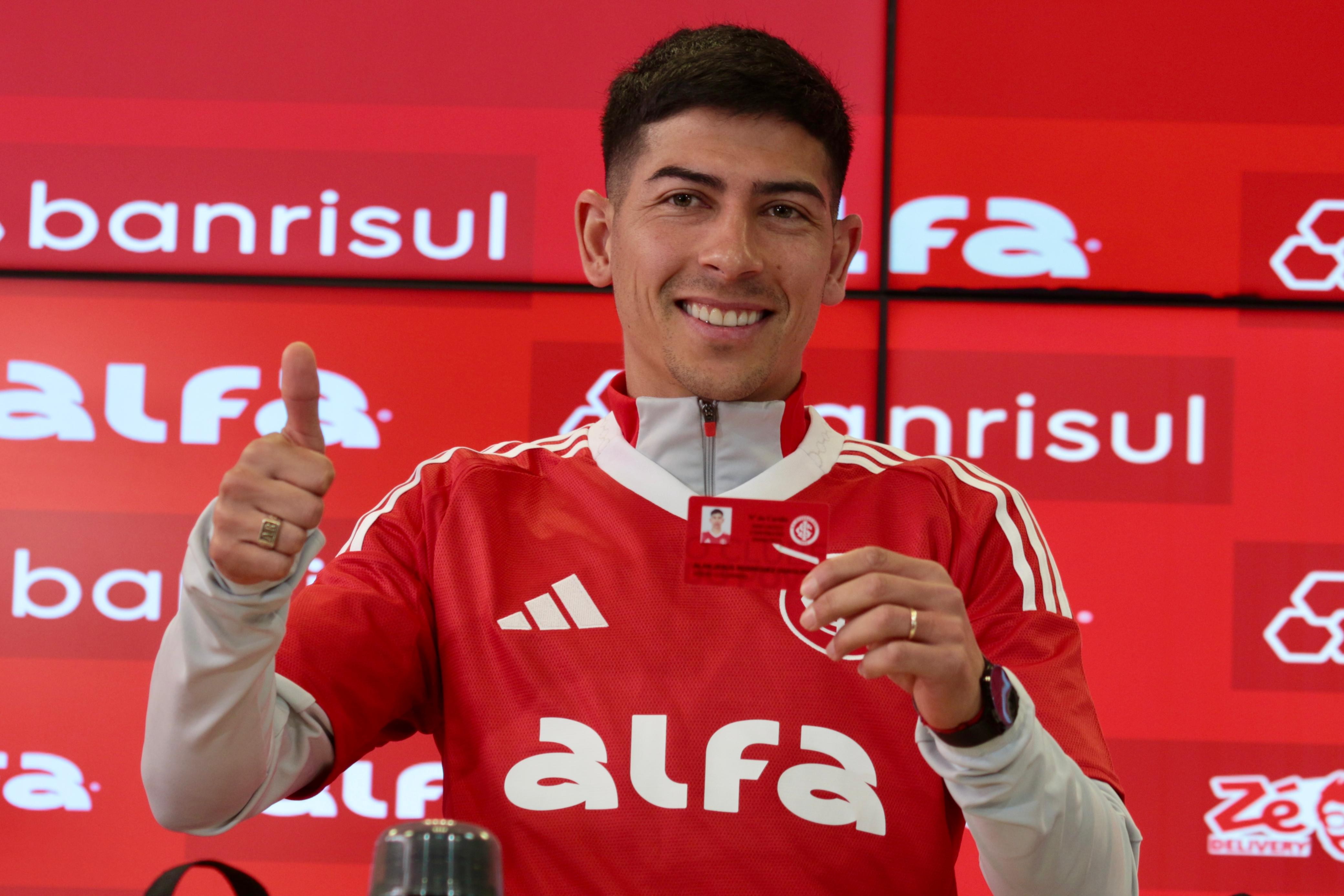 Alan Rodríguez aparece no BID e pode estrear contra o São Paulo