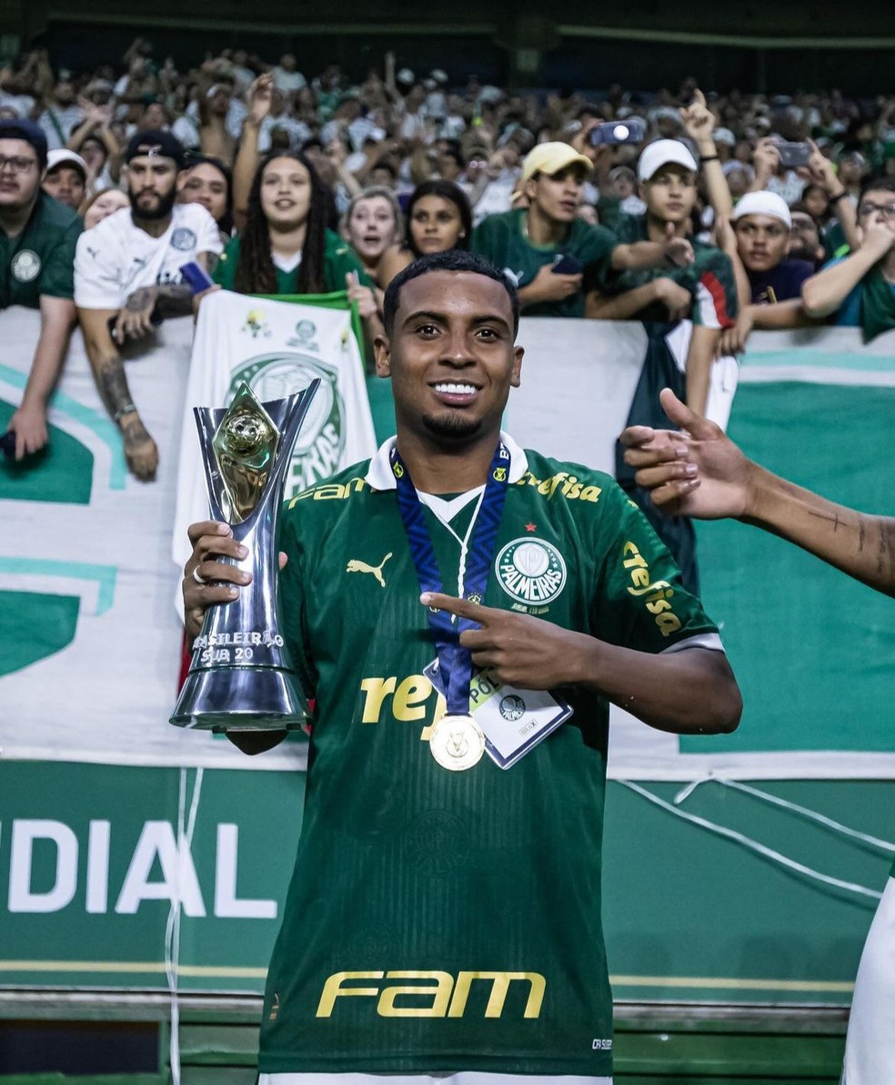 Joia do Palmeiras superou enchente para viver sonho de campeão