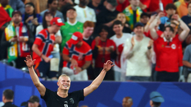 Haaland festeja gol marcado contra Senegal