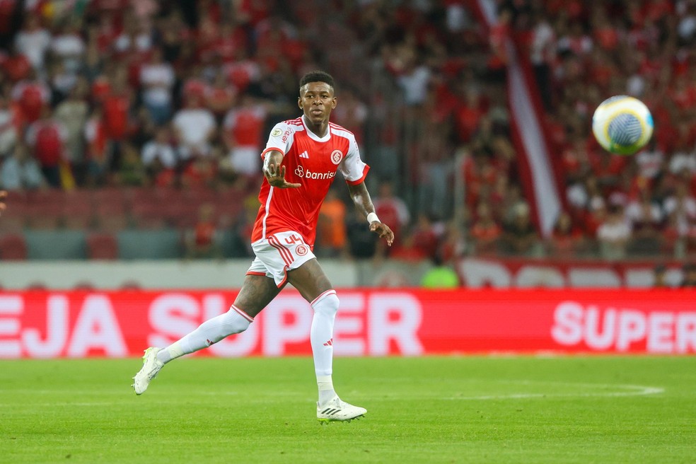Vitão em ação pelo Inter — Foto: Ricardo Duarte/Divulgação, Internacional