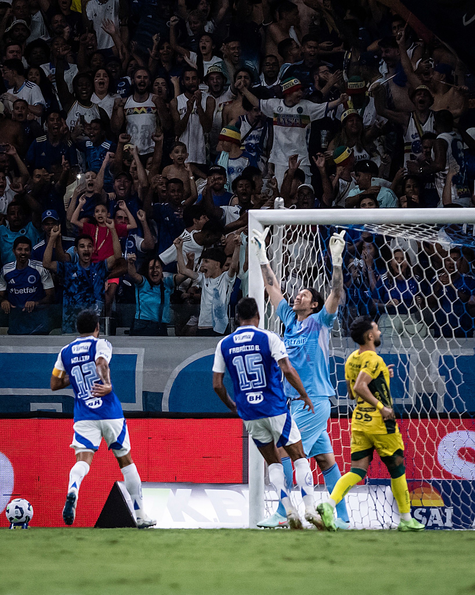 54417359807-977f2d73da-k No Cruzeiro, Leonardo Jardim muda treinos de Cássio