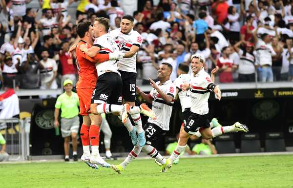 Rafael celebrates São Paulo