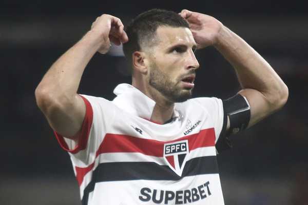 PROBLEMAS PARA ZUBELDÍA! Desfalques e expulsão atrapalham São Paulo em próximo confronto do Brasileirão