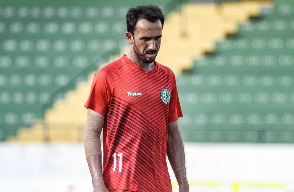 Thiago Ribeiro na passagem pelo Guarani — Foto: Letícia Martins / Guarani FC