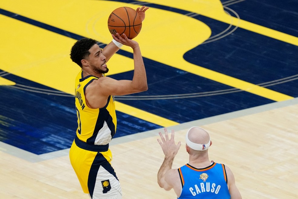 Haliburton e Caruso - Jogo 6 - Final NBA — Foto: Dylan Buell/Getty Images via AFP