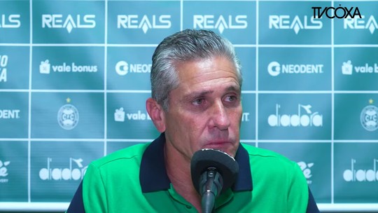 Jorginho chama a responsabilidade na derrota do Coritiba e vê possível o acesso: "Não perco a confiança"