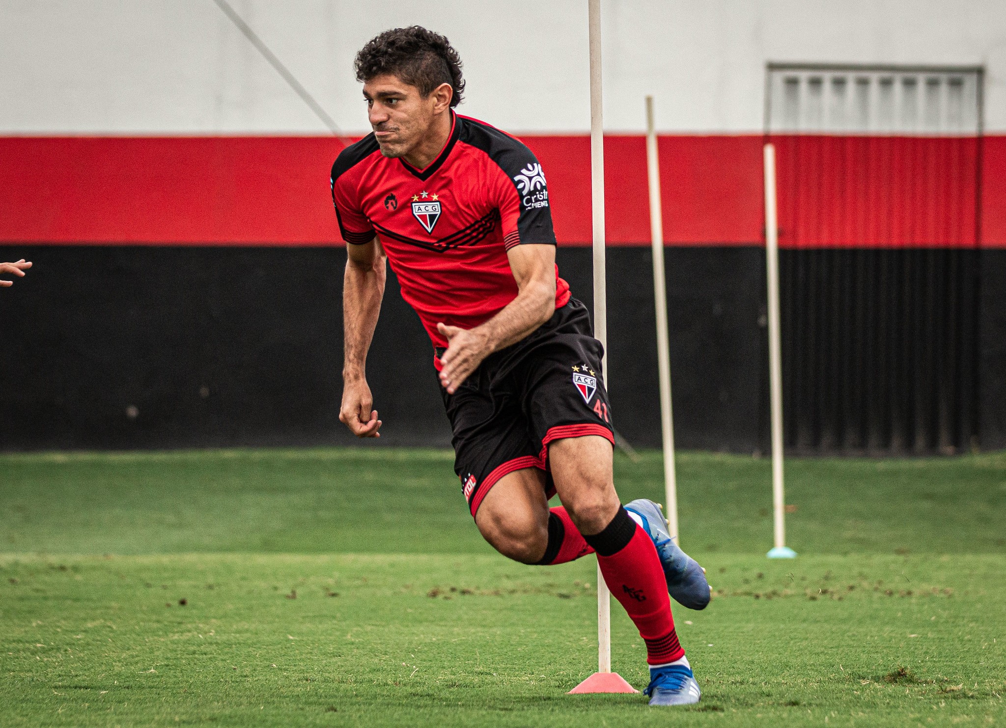 Edson aceita proposta de clube da Arábia Saudita e se despede do ...