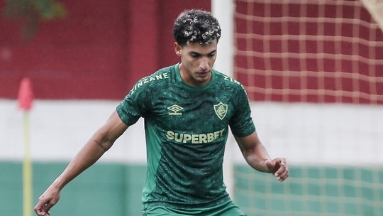 Gabriel Fuentes aparece no BID e fica apto a estrear pelo Fluminense no Brasileiro