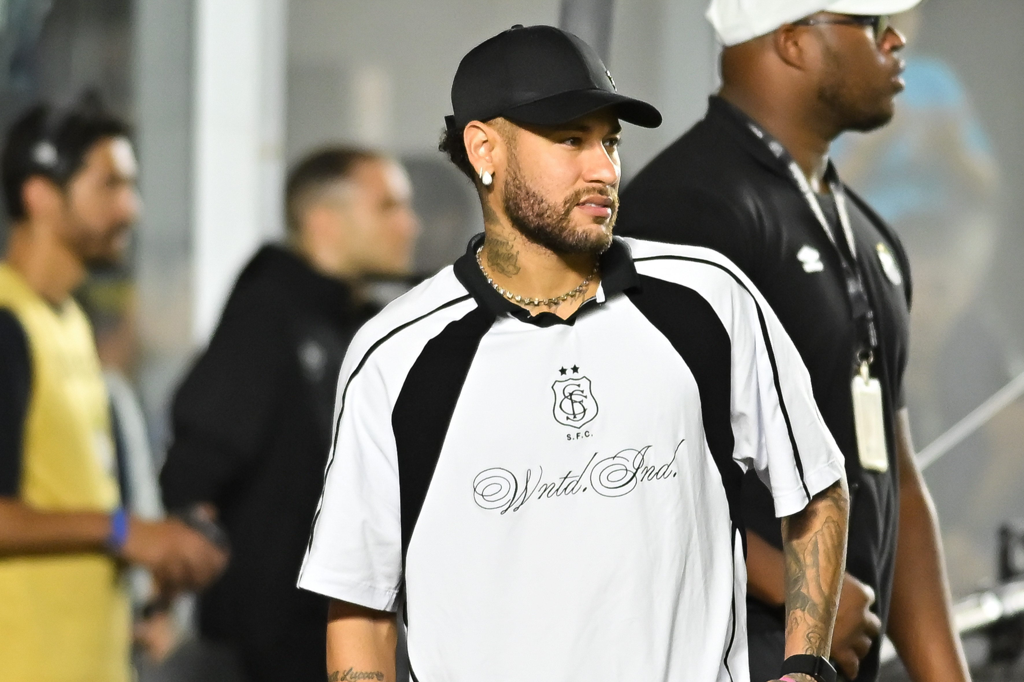 Entenda por que Santos não tem pressa para renovar com Neymar