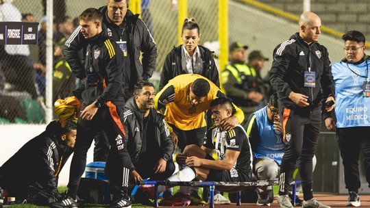 Atacante do Atlético-MG, Cuello sofre fratura e vai passar por cirurgia