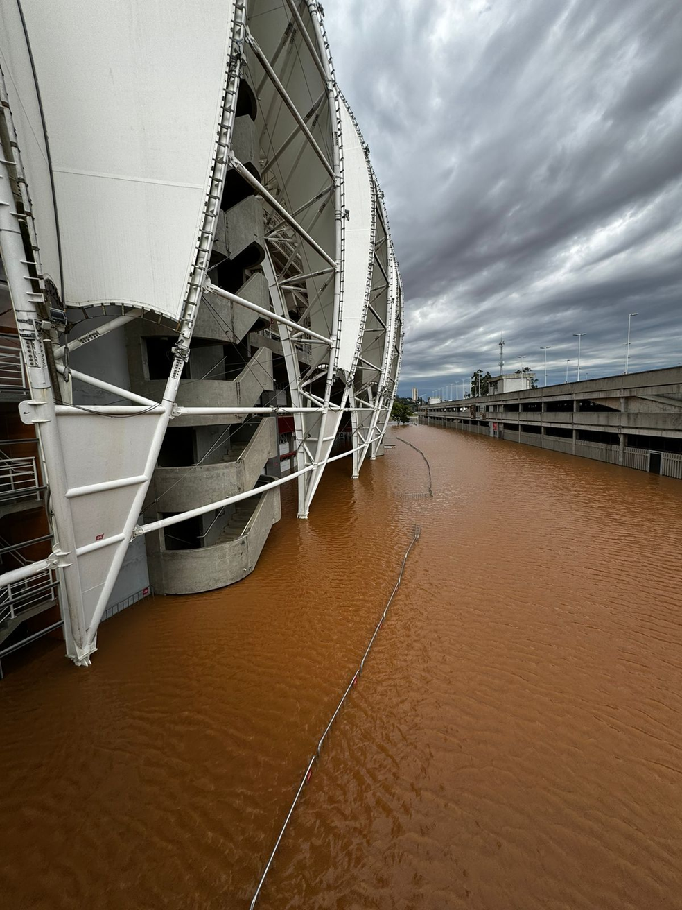 Beira-Rio alagado pela enchente — Foto: Divulgação/Comunicação Internacional