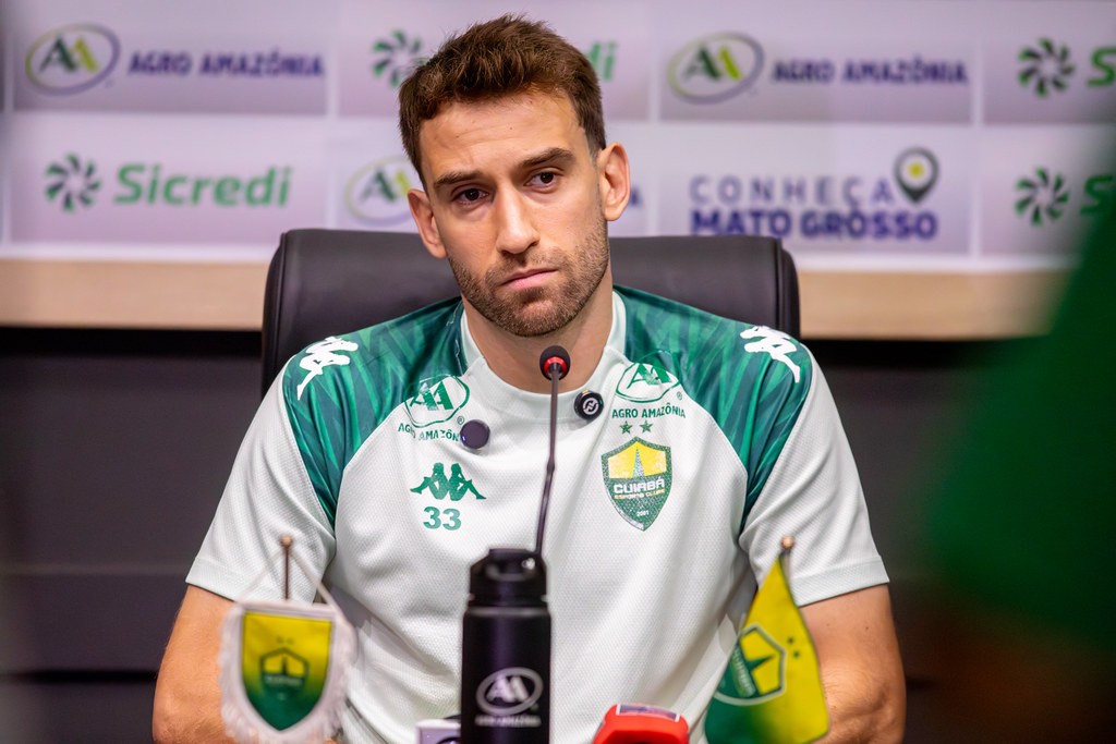 Alan Empereur exige reação imediata do Cuiabá na Série B: 'Engatar sequência'