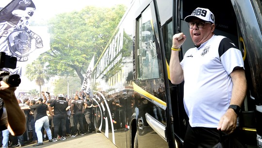 Como técnico foi de demitido no Guarani a campeão pela Ponte em três meses: "Roteiro de filme"