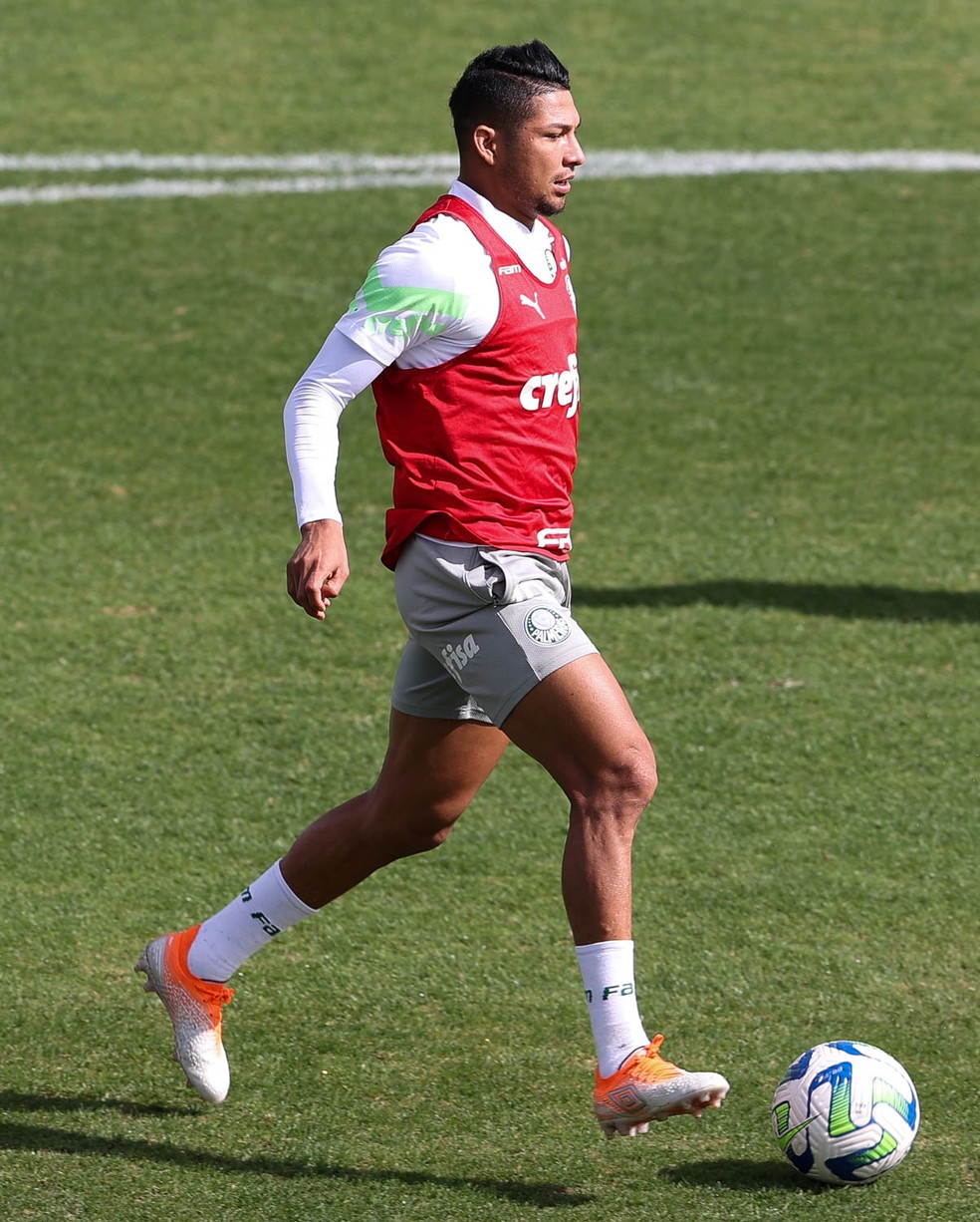 Rony em treino do Palmeiras nesta quinta-feira — Foto: Cesar Greco/Palmeiras