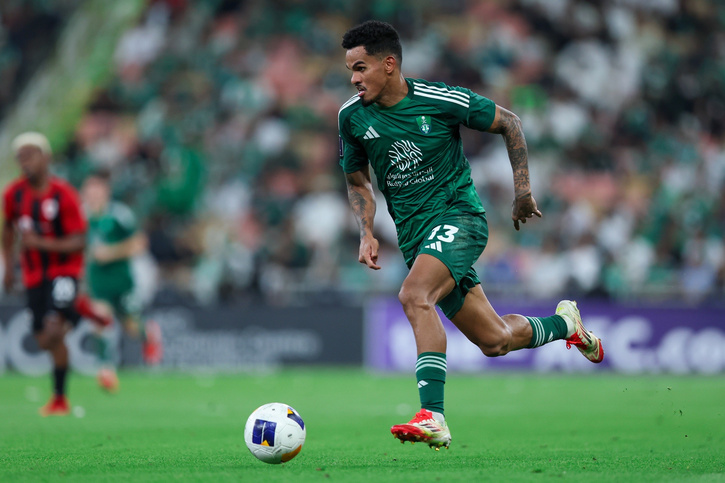 Atacante brasileiro critica Campeonato Saudita: 