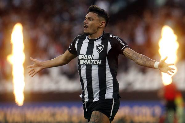 Botafogo rechaza oferta saudí de 33 millones de riales brasileños para comprar Tequinho Soares |  Botafogo