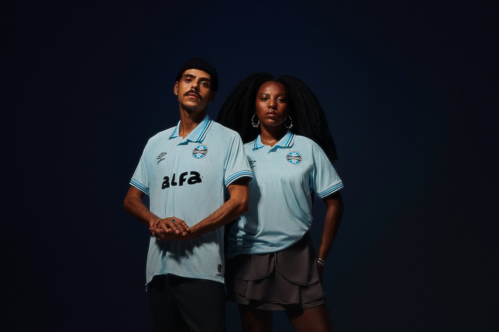 Nova camisa do Grêmio — Foto: Divulgação/Umbro Brasil