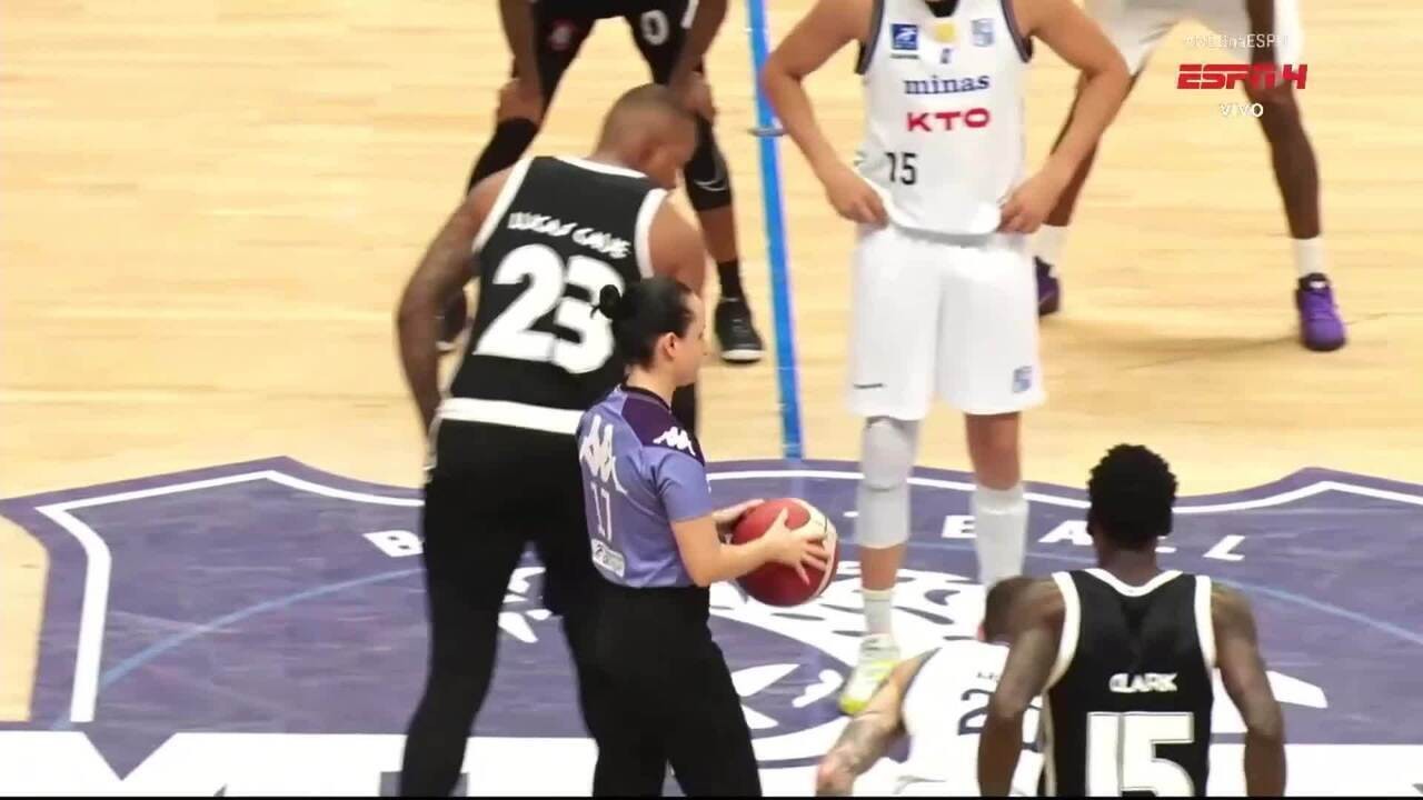 Corinthians faz história e avança à semifinal do NBB após virada surpreendente