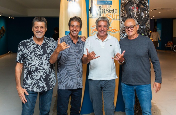 Exposição reúne o design das pranchas de surfe com o design das obras de arte