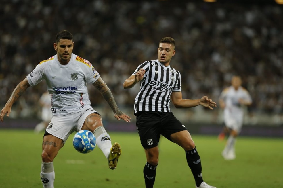 Fabrício fez boa partida, apesar da derrota — Foto: Kid Júnior/SVM