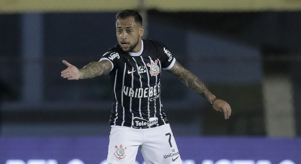 Maycon em ação pelo Corinthians contra o São Bernardo — Foto: Rodrigo Coca/Agência Corinthians