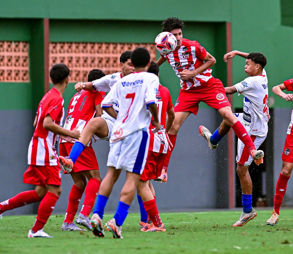 Vitória de virada deixa Santinha em 2º lugar no Grupo A1 — Foto: Sueli Rodrigues/Arquivo Pessoal
