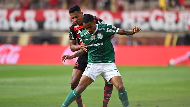 Allan e Alex Sandro em Palmeiras x Flamengo