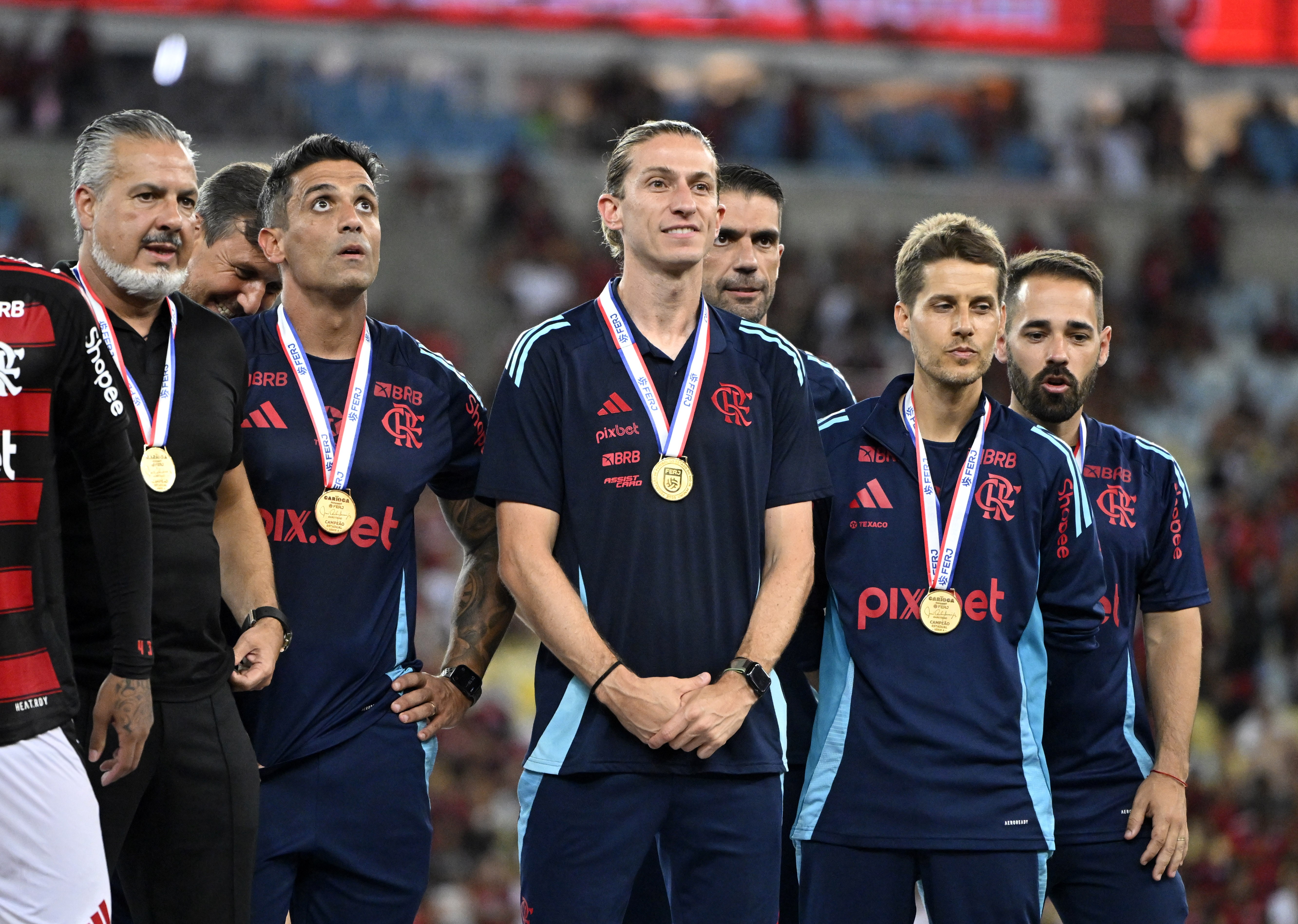 Filipe Luís celebra conquista do Carioca e revela ambição por mais títulos