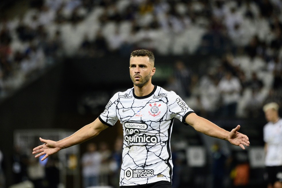 Júnior Moraes rescindiu contrato com o Corinthians — Foto: Marcos Ribolli