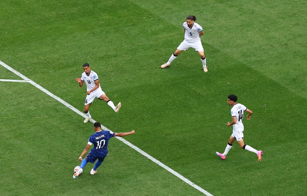 Kylian Mbappe faz gol em França x Iraque — França x Iraque
