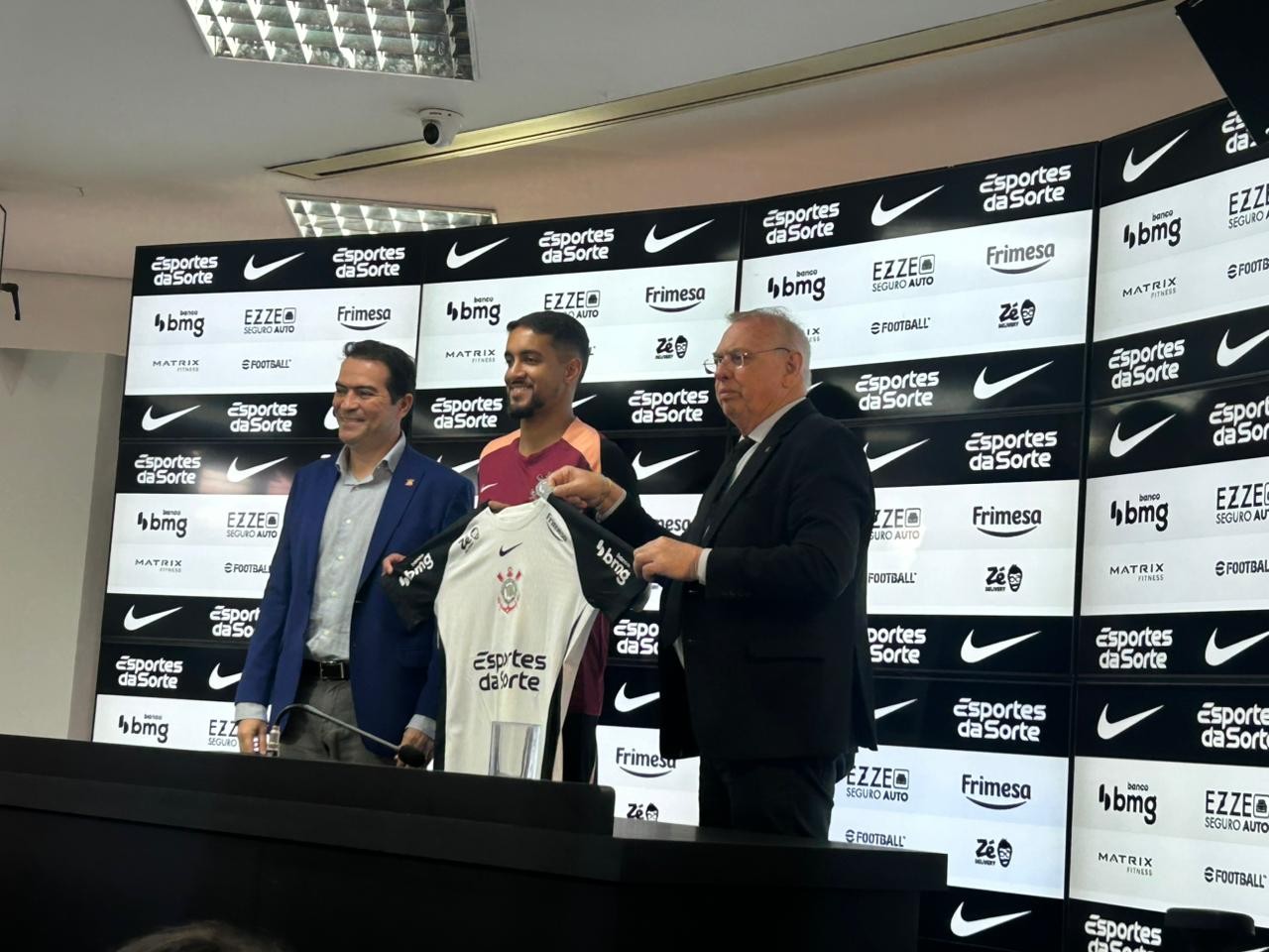 Matheus Pereira cita pênalti perdido em 2026 em volta ao Corinthians | Ge