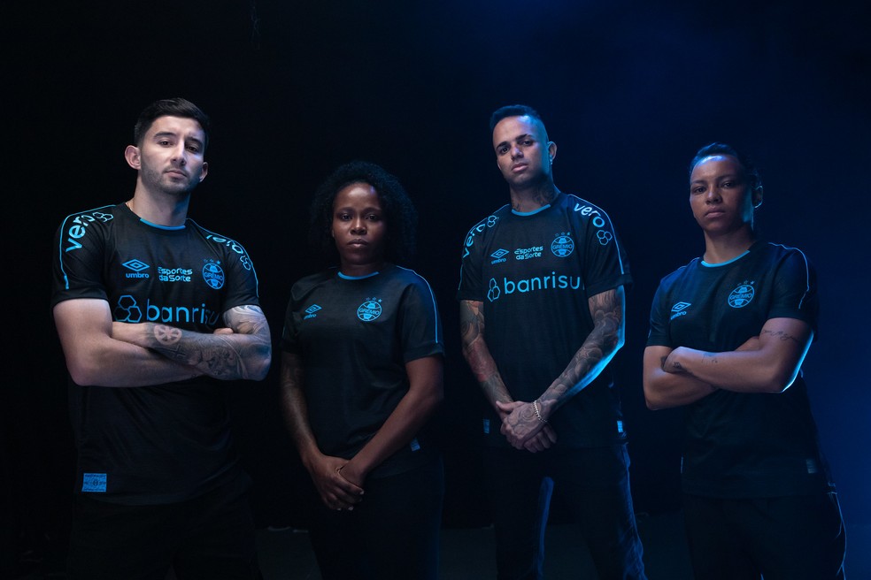 Grêmio lança terceiro uniforme na cor preta, saiba quais são os valores