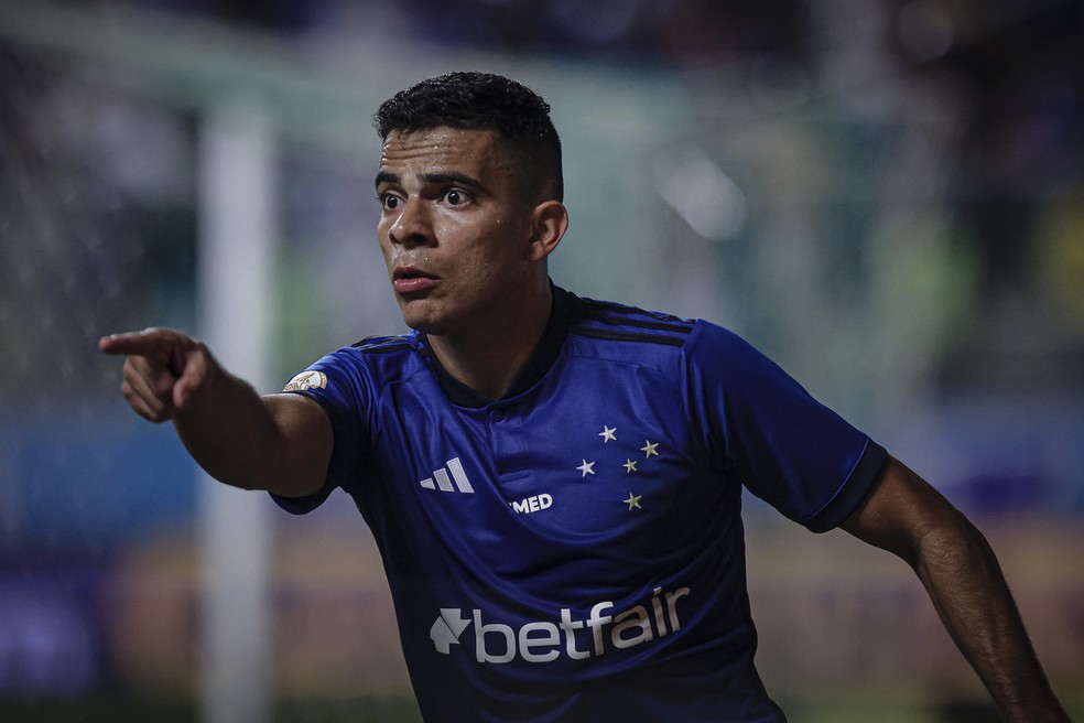 Bruno Rodrigues desperta interesse do Al Tawoon  — Foto: Staff Images