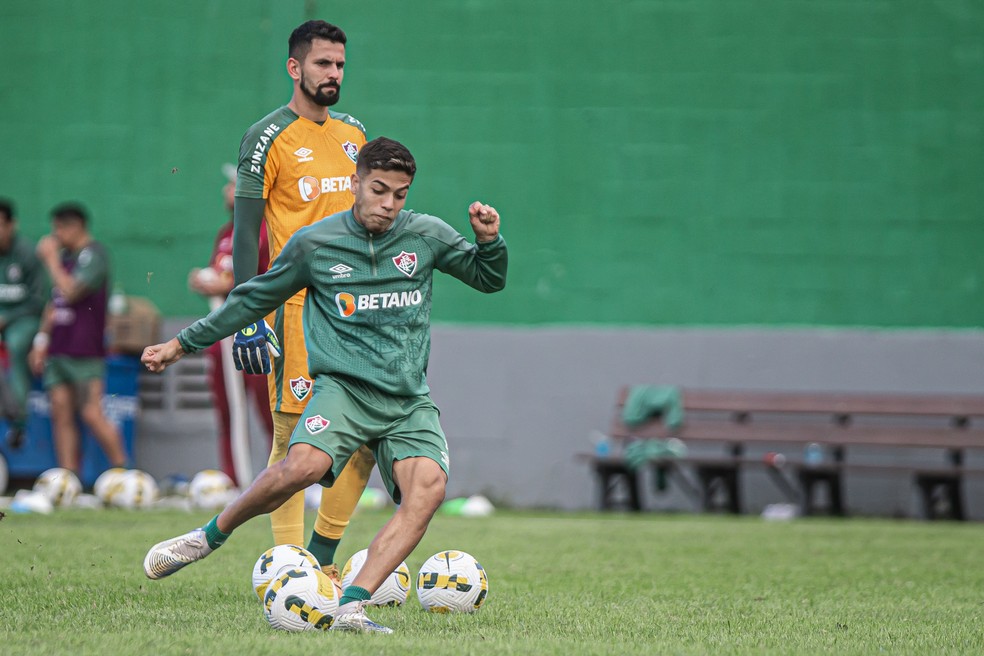 Nonato durante treino do Fluminense — Foto: Marcelo Gonçalves/Fluminense
