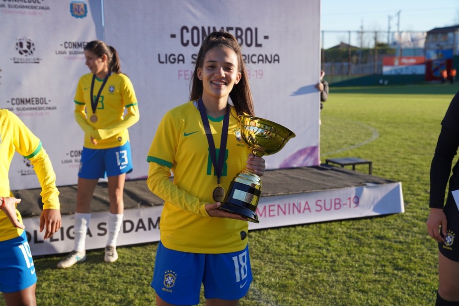 Seleção Brasileira feminina sub-20 é convocada para período de