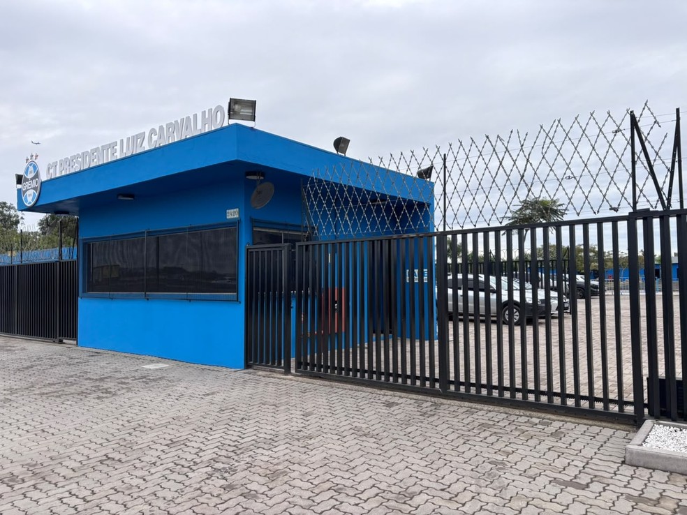 Entrada do CT com pavimentação no CT Luiz Carvalho