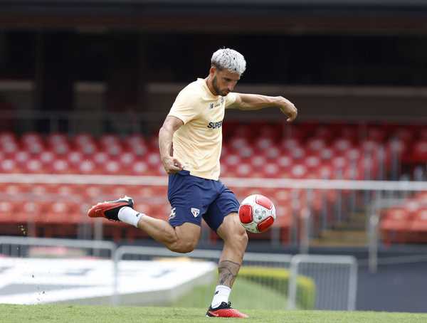 Calleri diz estar 100% após cirurgia e projeta ano do São Paulo: 