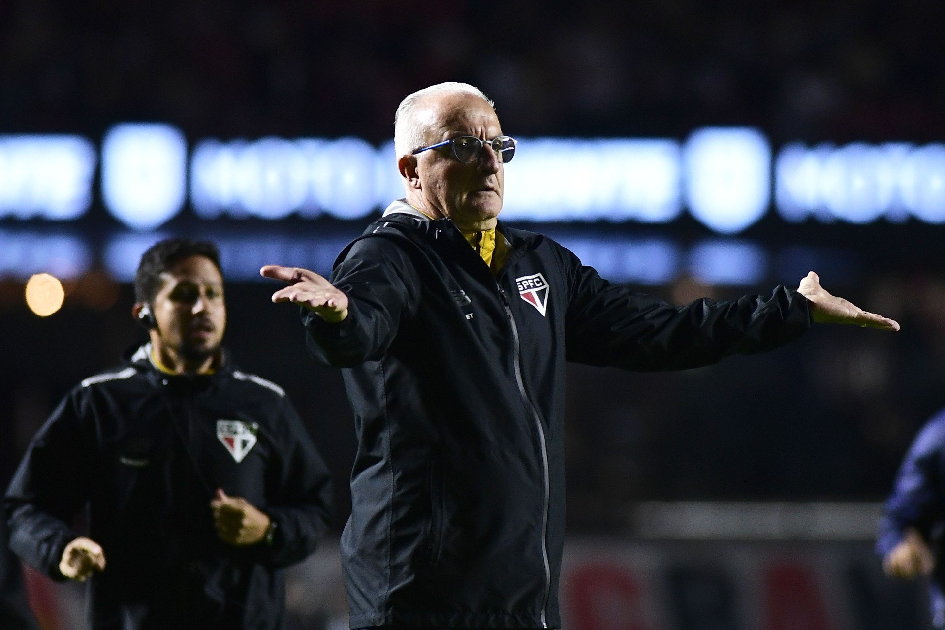 Dorival lamenta queda de produção do São Paulo e diz que "instinto de proteção" atrapalhou