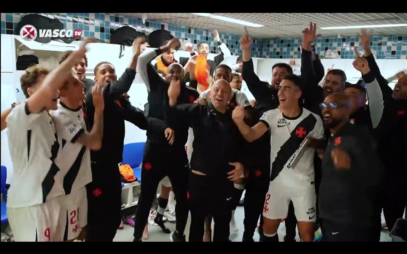 Casaca! Como o grito marcante do Vasco voltou a embalar elenco e torcedores em 2026
