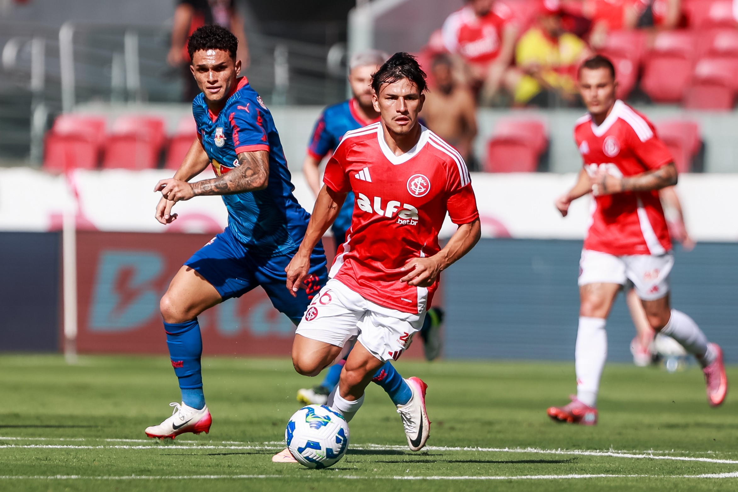 River Plate mostra interesse por Bernabei; veja a pedida do Inter | Ge