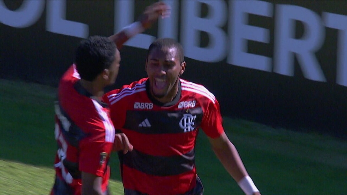 Flamengo volta ao Rio com título histórico da Libertadores sub-20.