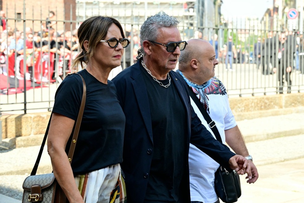 Roberto Baggio chega para o funeral de Baresi — Foto: AFP