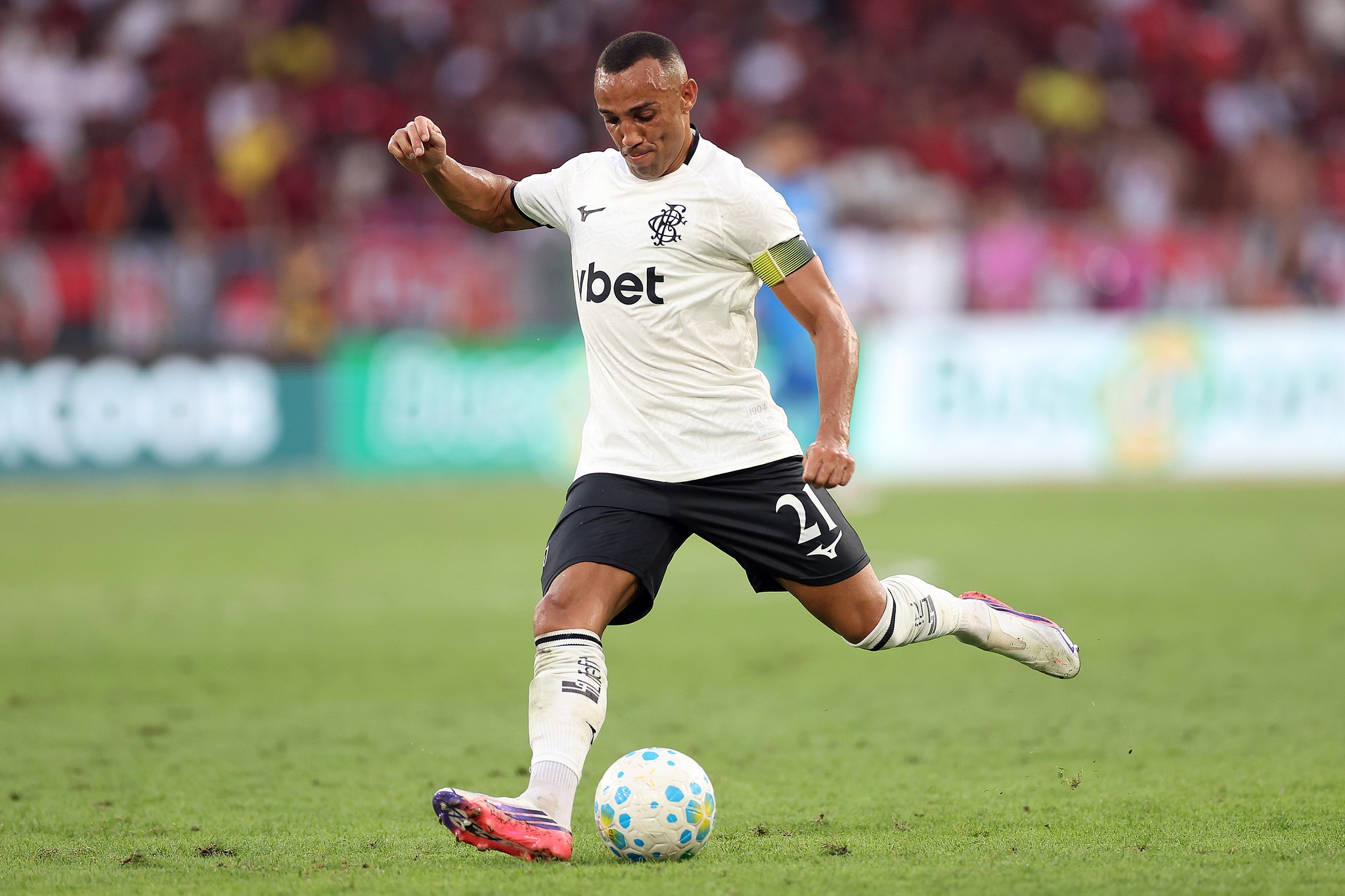 Marçal durante jogo entre Botafogo e Flamengo no Maracanã