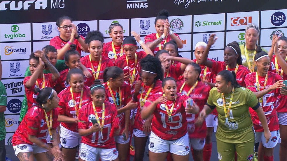 Taça das Favelas: Aglomerado Santa Lúcia é campeão do torneio feminino;  Aglomerado da Serra vence no masculino, Minas Gerais