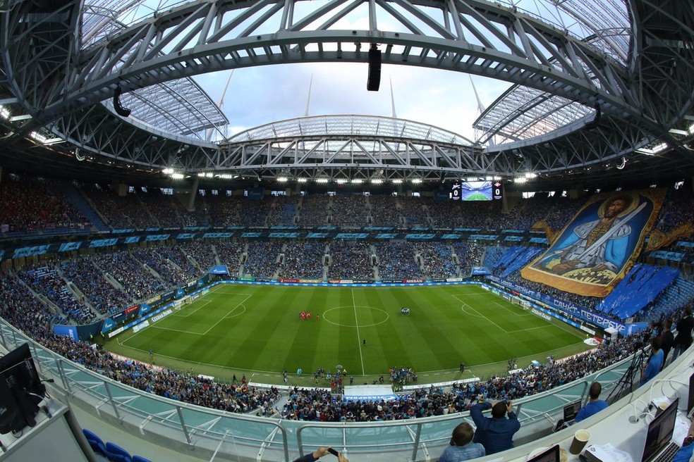 Com limitação, jogos do Campeonato Russo poderão receber público após  retomada, futebol internacional