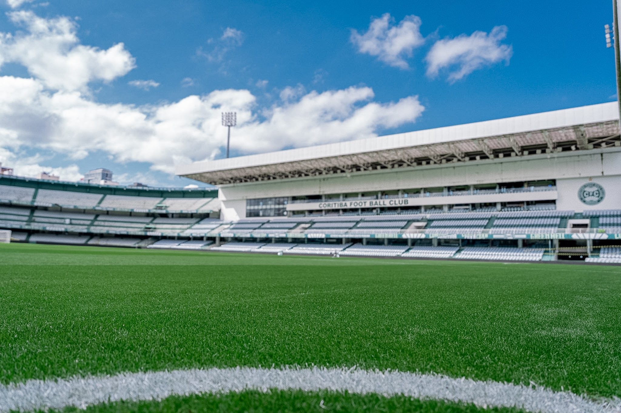 Coritiba x Vitória: onde assistir ao vivo, horário e escalações