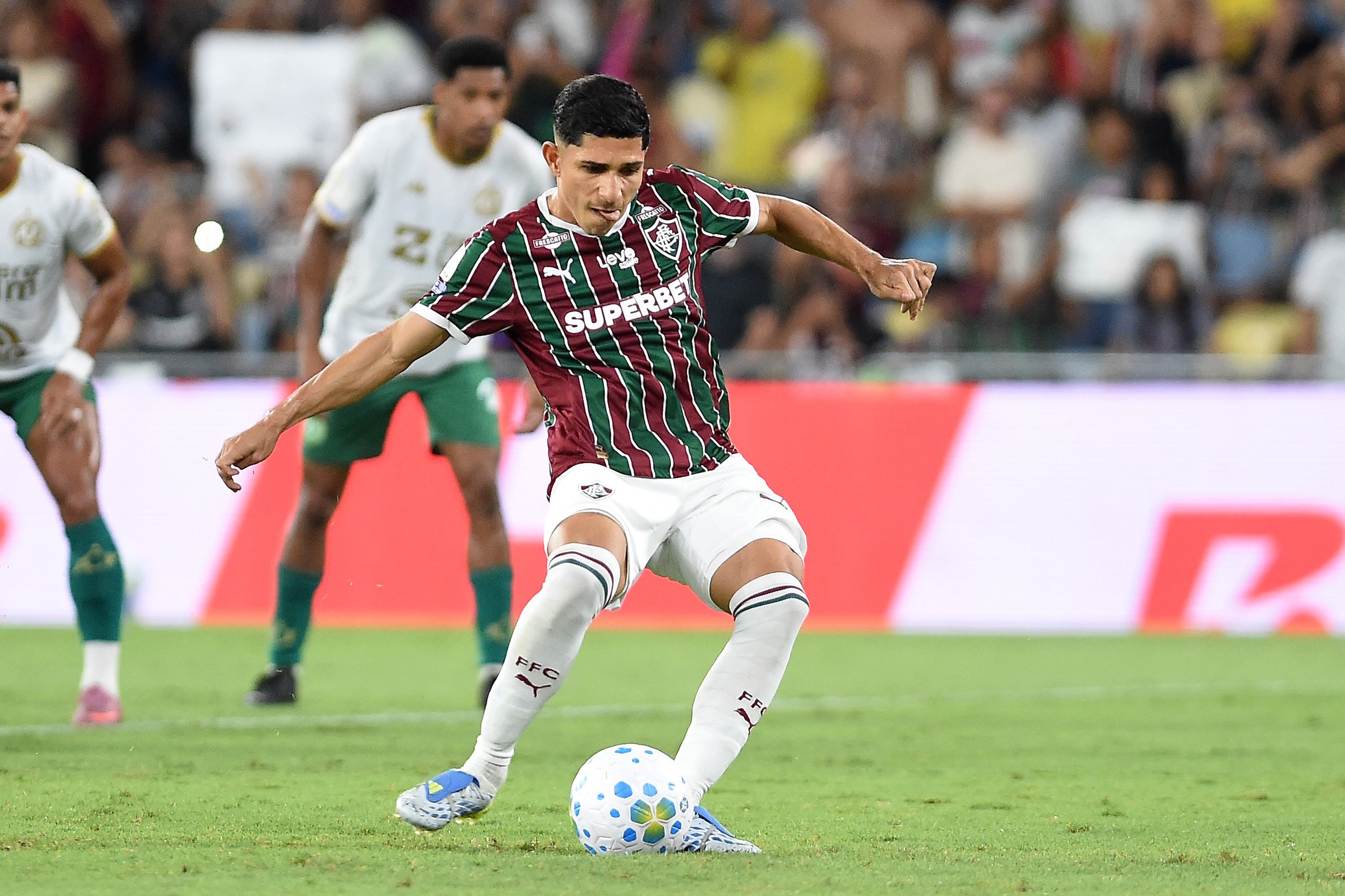 Hulk marca primeiro gol e Fluminense define novos batedores de pênaltis com Savarino antes de duelos decisivos