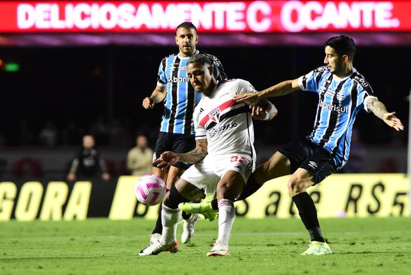 Grêmio enfrenta São Paulo no Morumbi em busca de quebrar tabu de 11 anos