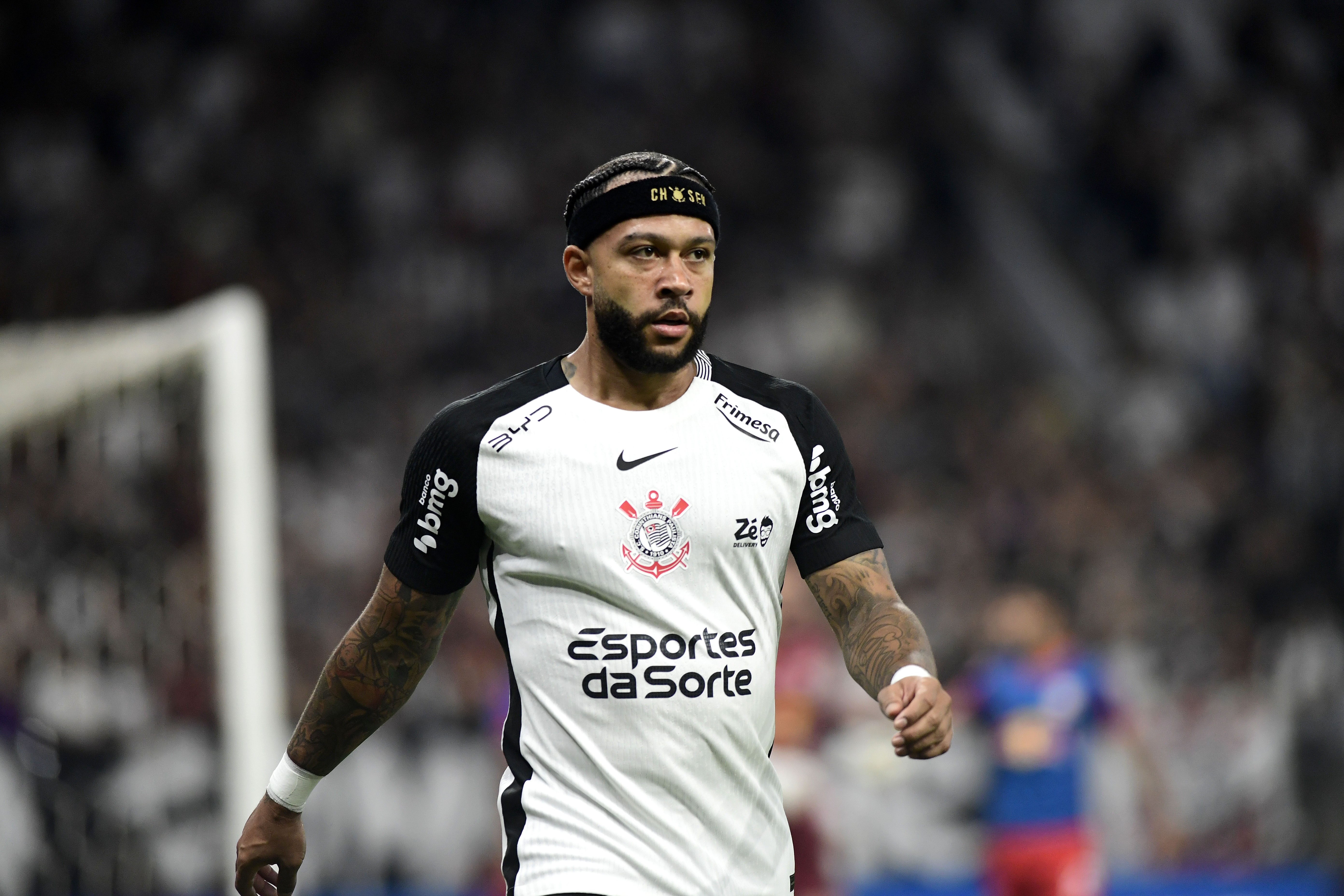 Memphis Depay em Busca do Primeiro Gol de 2026: Desafios e Expectativas no Ataque do Corinthians