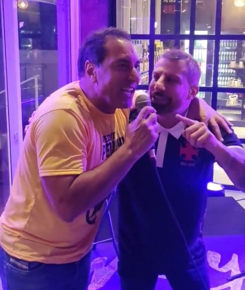 Edmundo e Pedrinho celebram a vitória na eleição do Vasco — Foto: Reprodução / Twitter de Pedro Henrique